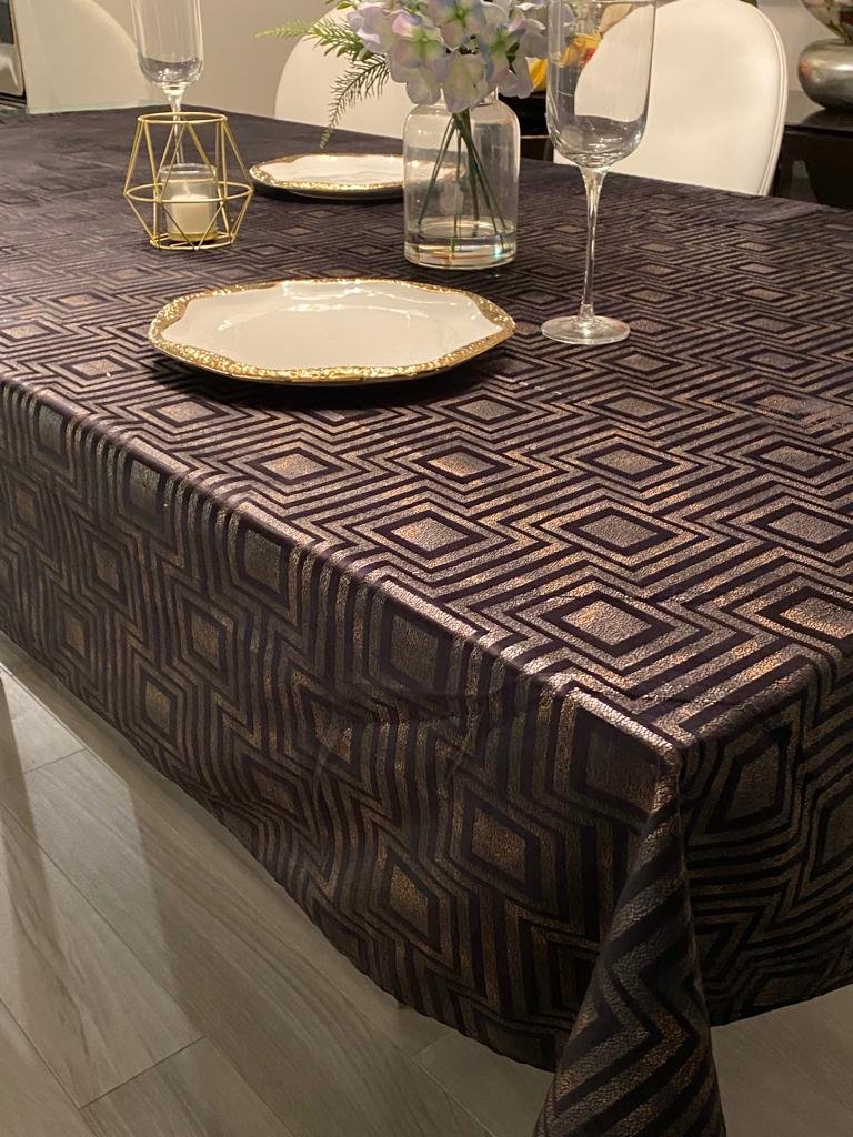 Trano Velvet Table Cloth