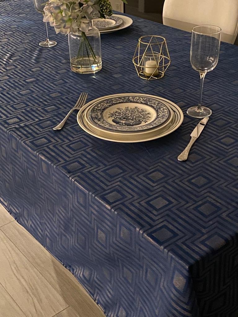 Trano Velvet Table Cloth