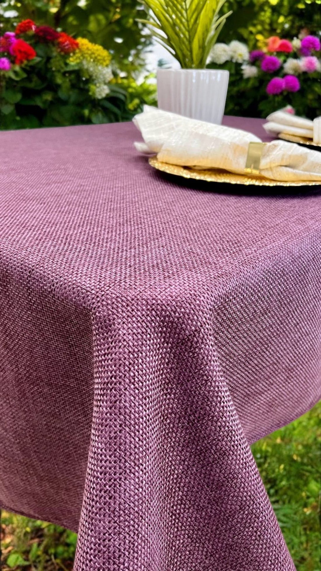 Bella Table Cloth