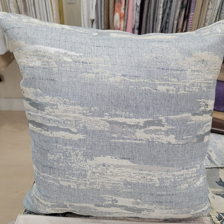 Chateau Silver Pillow