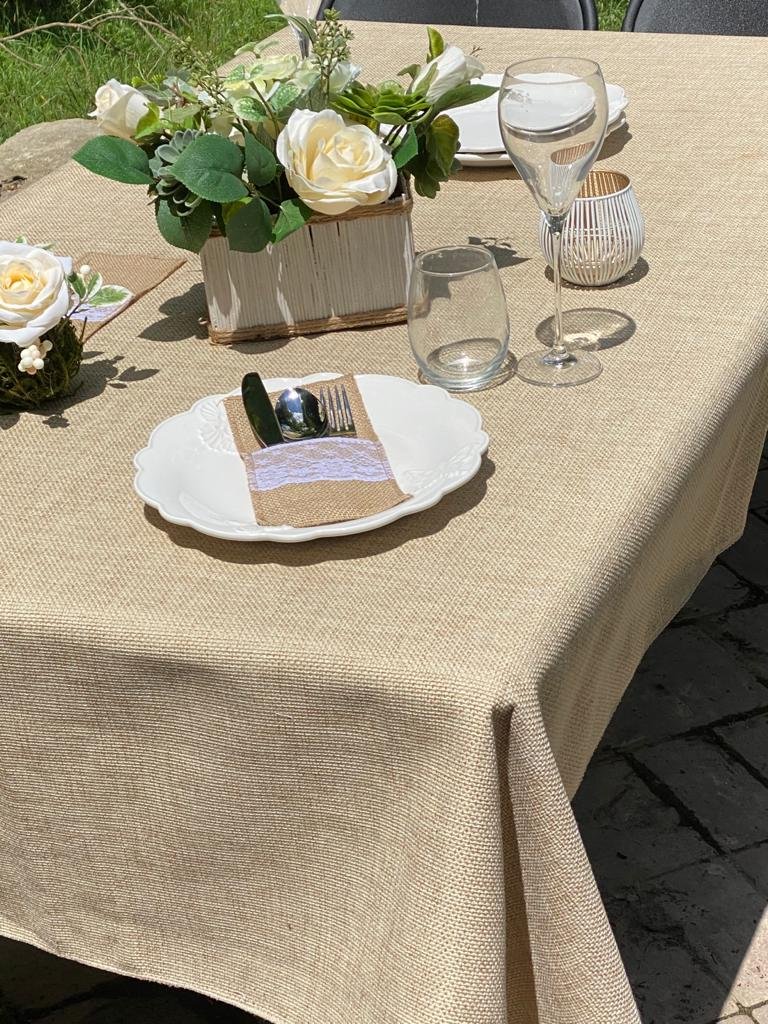 Bella Table Cloth