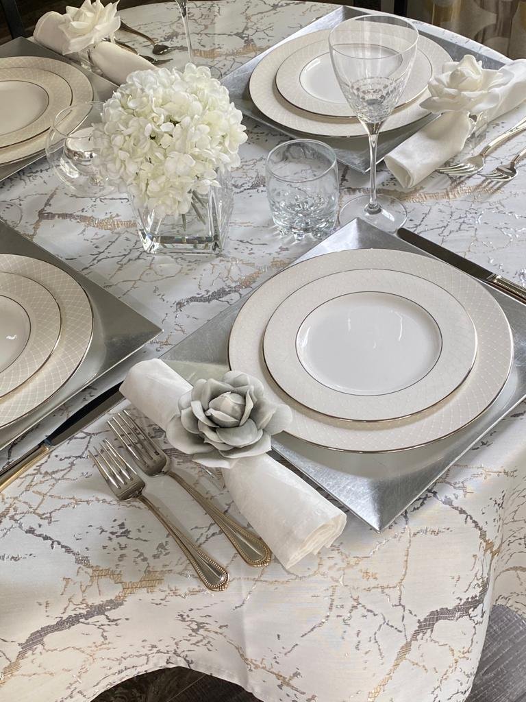 Metallic print : Canberra white/ silver/ gold - Tablecloth Direct NY